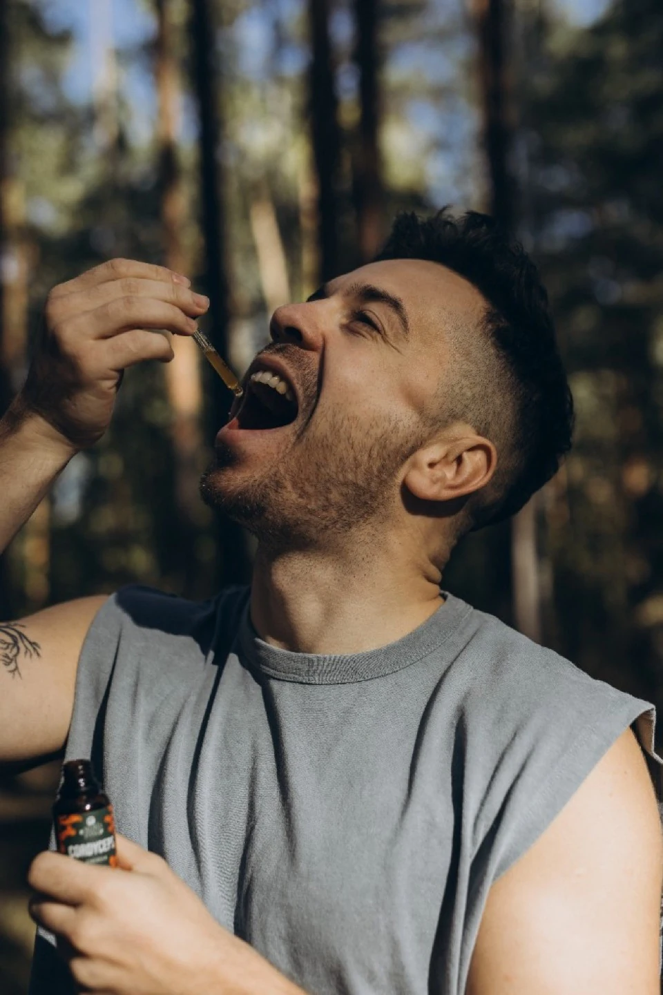 Krople ekstraktu Cordyceps · pełny profil z owocnika, nie wyizolowane cząsteczki